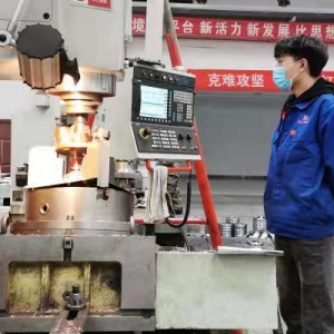 堅決打贏“疫情防控和生產會戰”兩個大戰